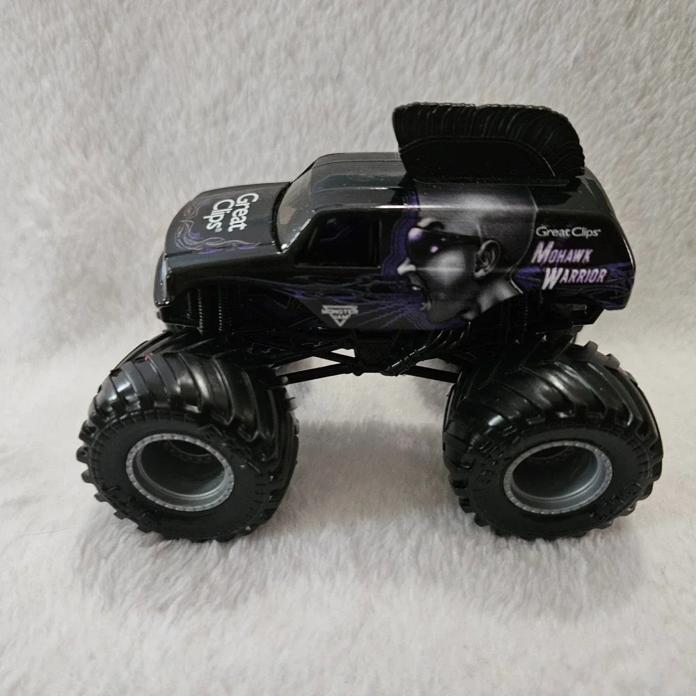 Monster‎ Jam Truck Lot Great Clips Mohawk Warrior Salvager Megalodon Shark